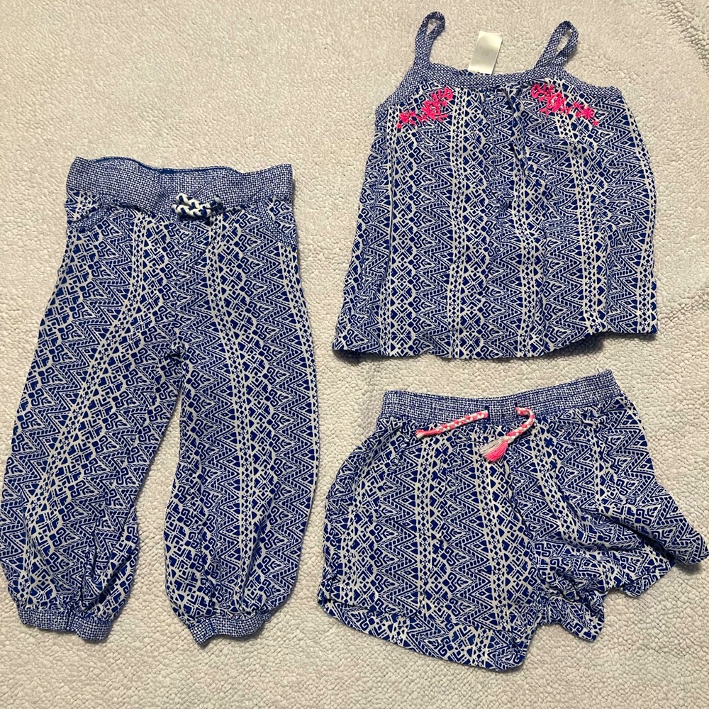 Carter’s 3 piece matching outfit 18 months